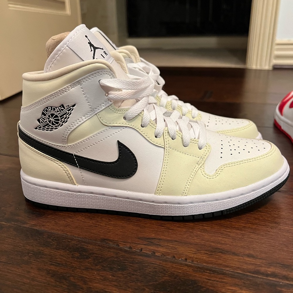 jordan 1 mid coconut milk